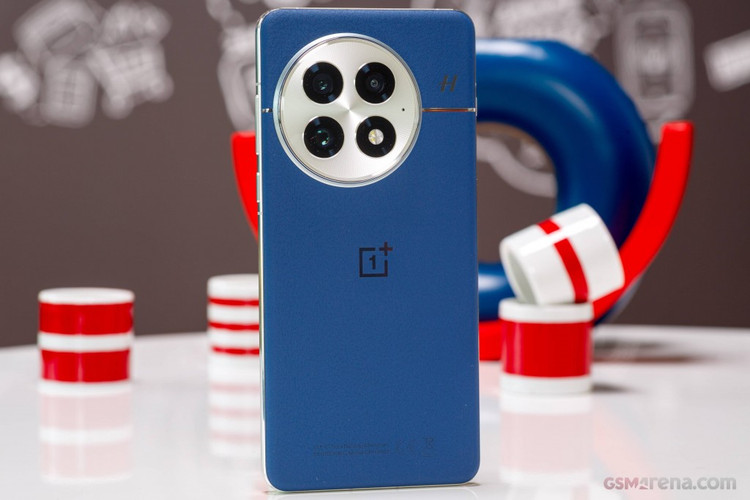 گوشی موبایل وان پلاس OnePlus 13 (12+512 گیگ)